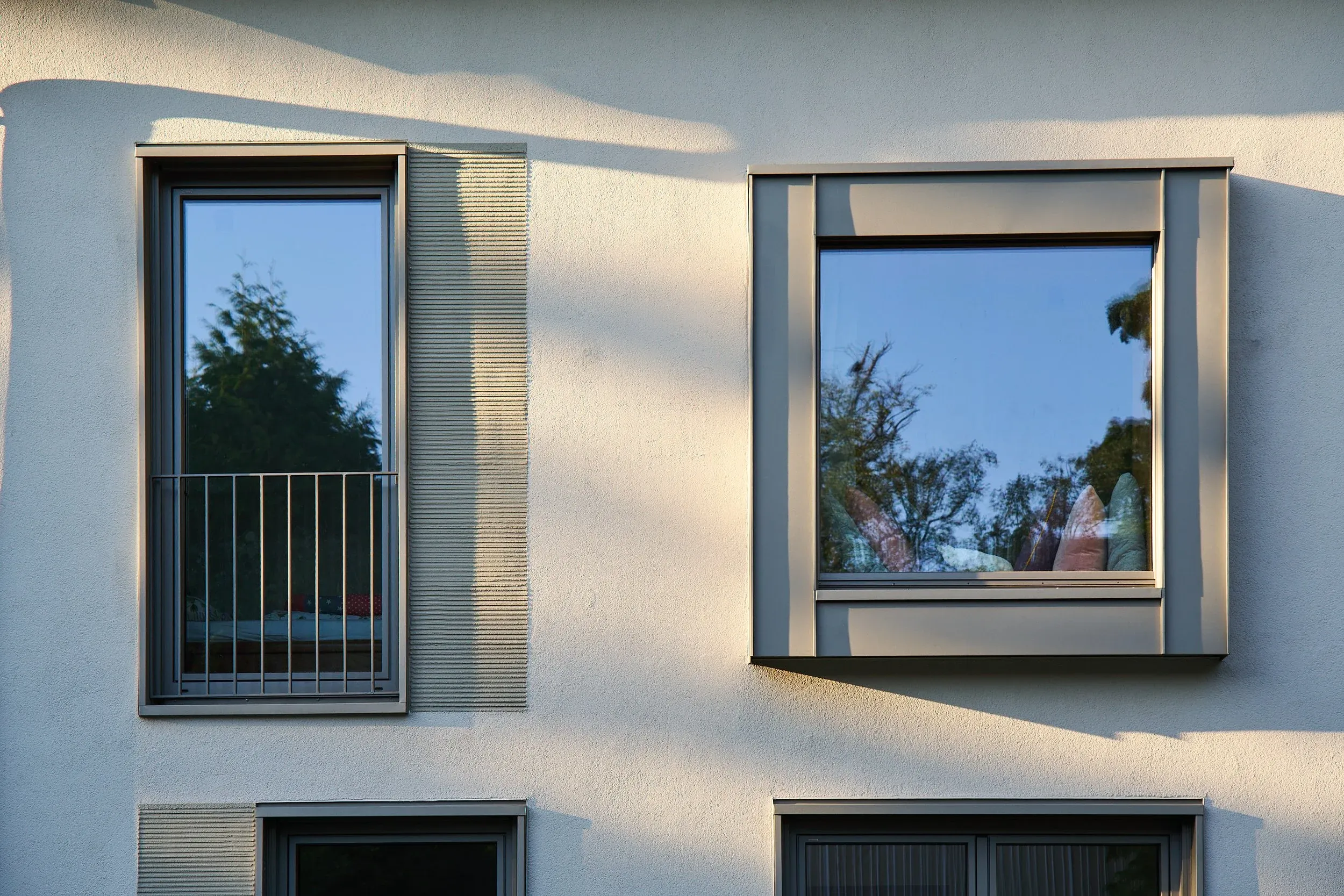 Fensterfront in der Abendsonne, Detail